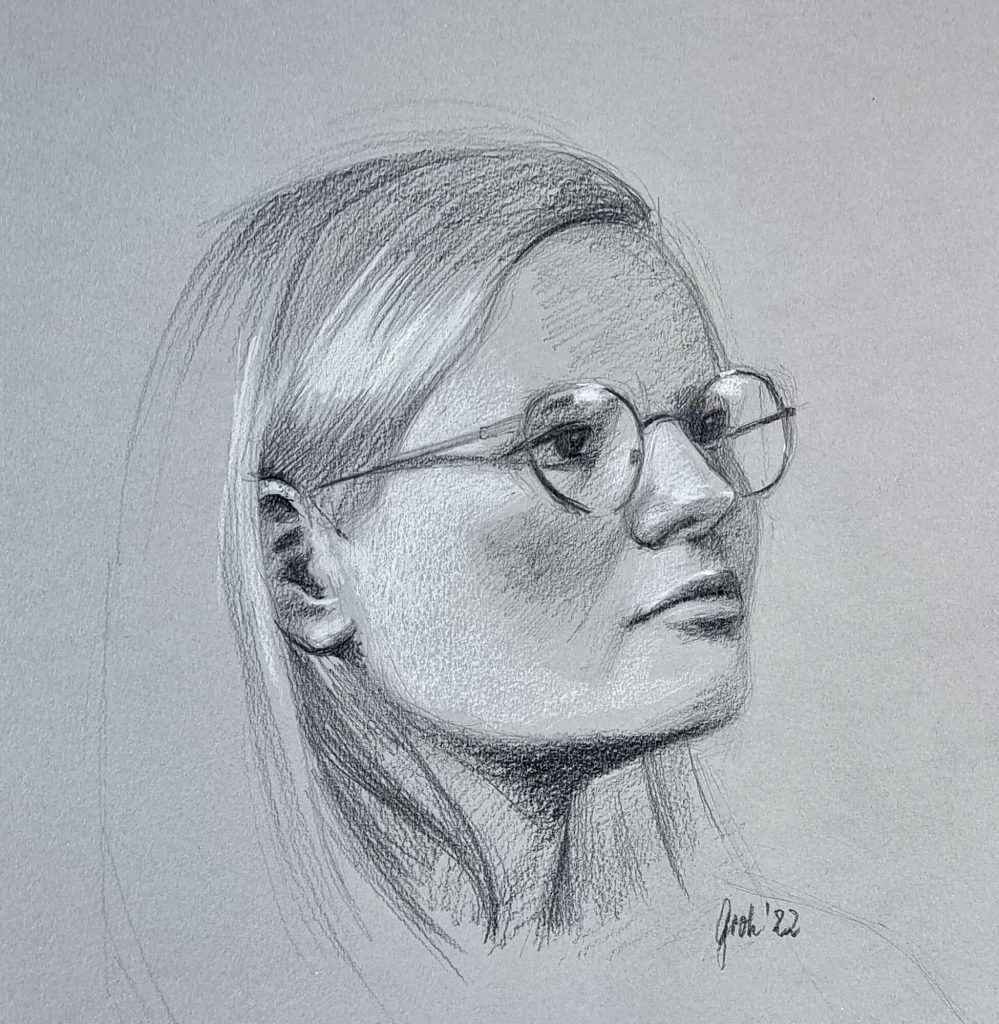 Dreiviertelansicht mit Brille